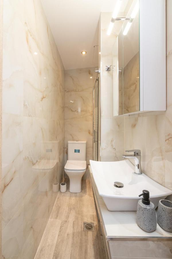 White Lux Heaven Saint Dimitrios Apartment Thessaloníki Ngoại thất bức ảnh